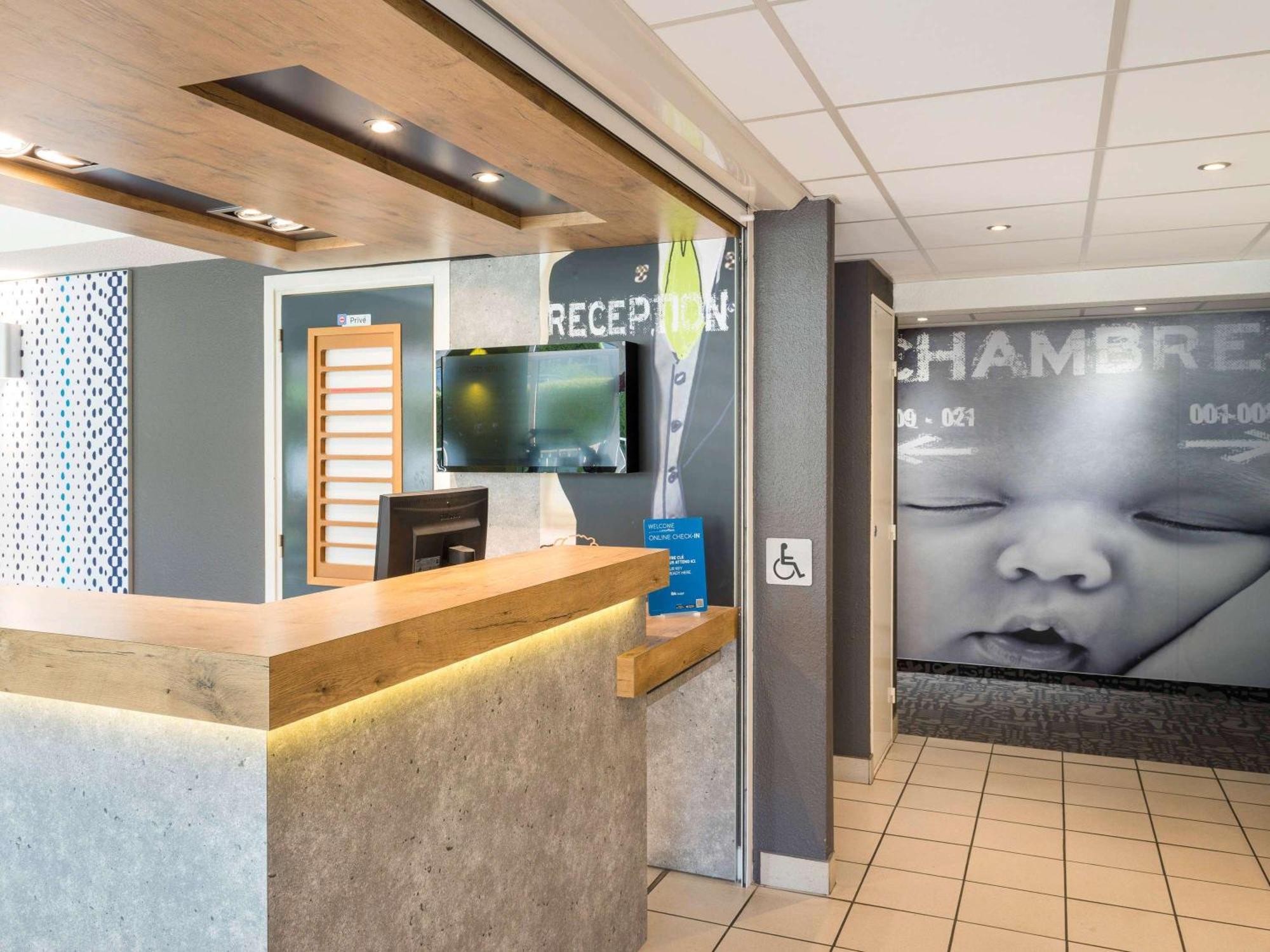 Ibis Budget Senlis Luaran gambar